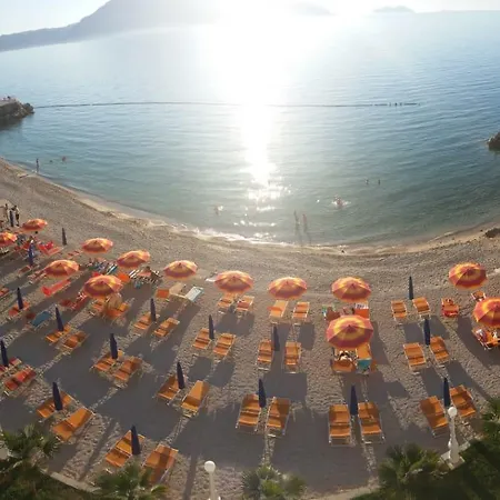 Rezidenca Cekodhima Hotel